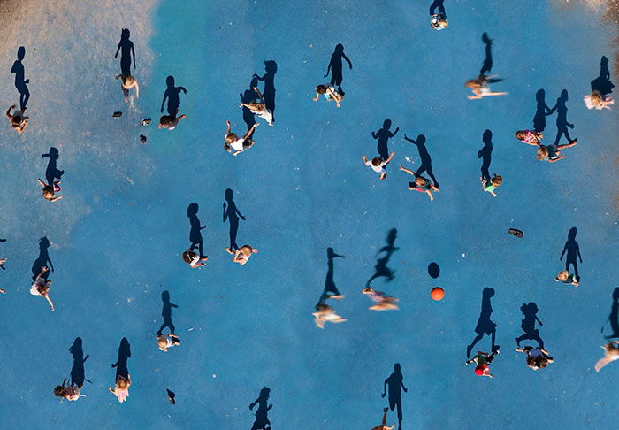 30 Surprising Shadows That Made People Look Twice