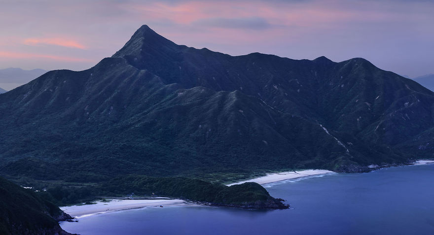 You Won&#8217;t Believe These 12 Photos Are Shot In One Of The World&#8217;s Densest Cities