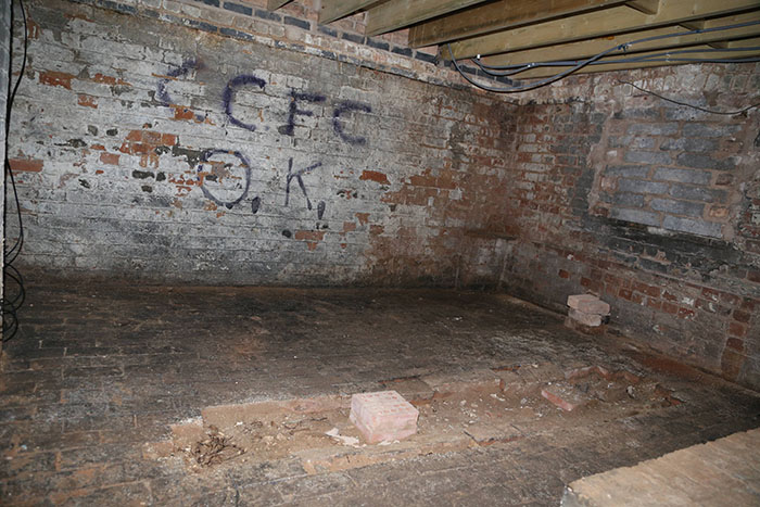 Guy Discovers A Trap Door In His Apartment Floor, Finds Something That Wasn’t In The Lease Guy Discovers A Trap Door In His Apartment Floor, Finds Something That Wasn’t In The Lease