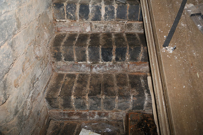 Guy Discovers A Trap Door In His Apartment Floor, Finds Something That Wasn’t In The Lease Guy Discovers A Trap Door In His Apartment Floor, Finds Something That Wasn’t In The Lease