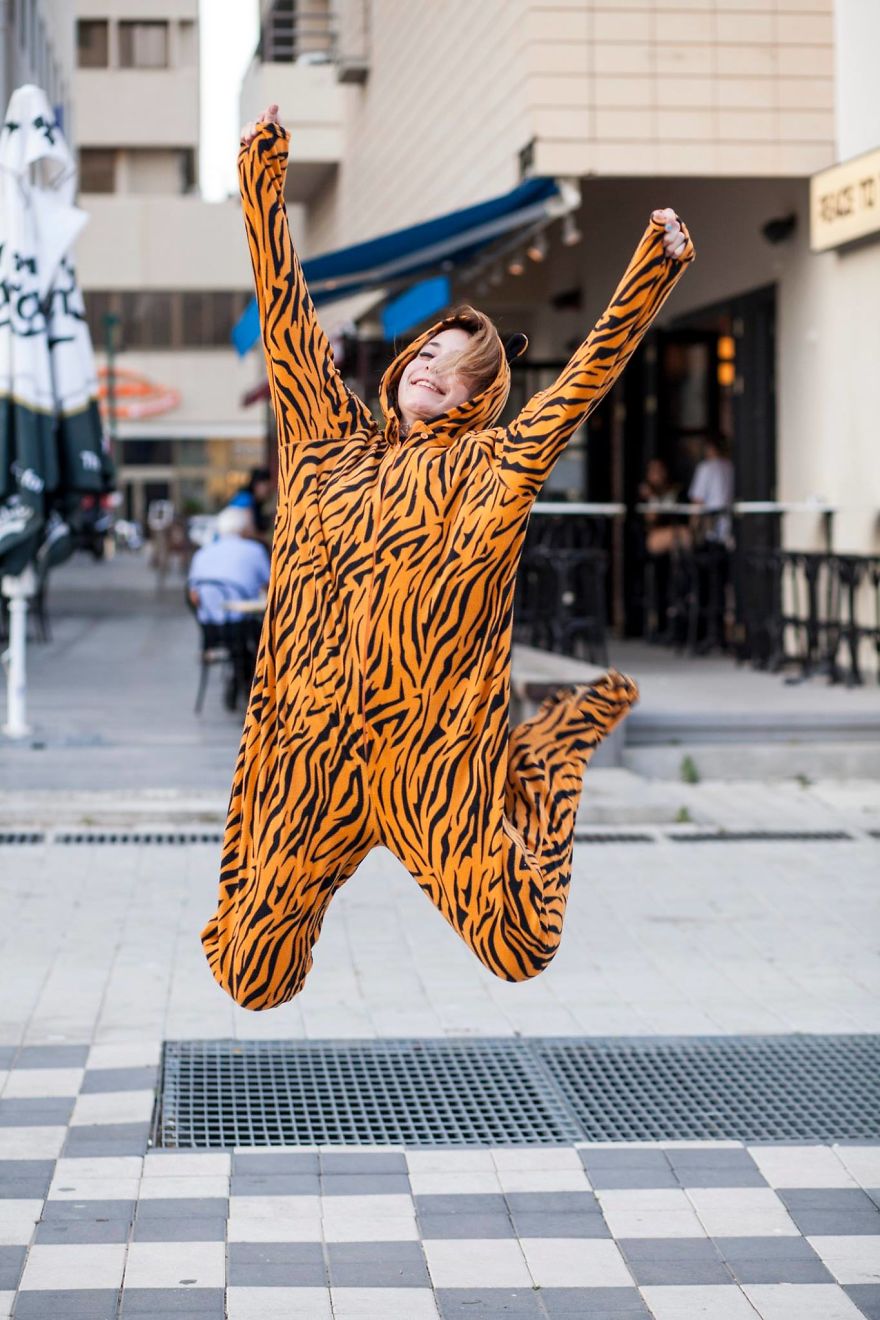 I’ve Photographed Hundreds Of People Wearing A Tiger Suit I’ve Photographed Hundreds Of People Wearing A Tiger Suit