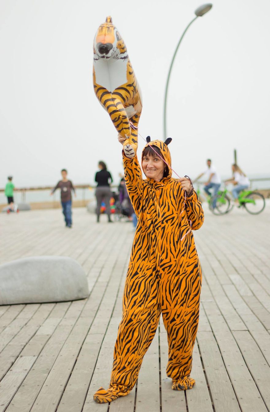 I’ve Photographed Hundreds Of People Wearing A Tiger Suit I’ve Photographed Hundreds Of People Wearing A Tiger Suit
