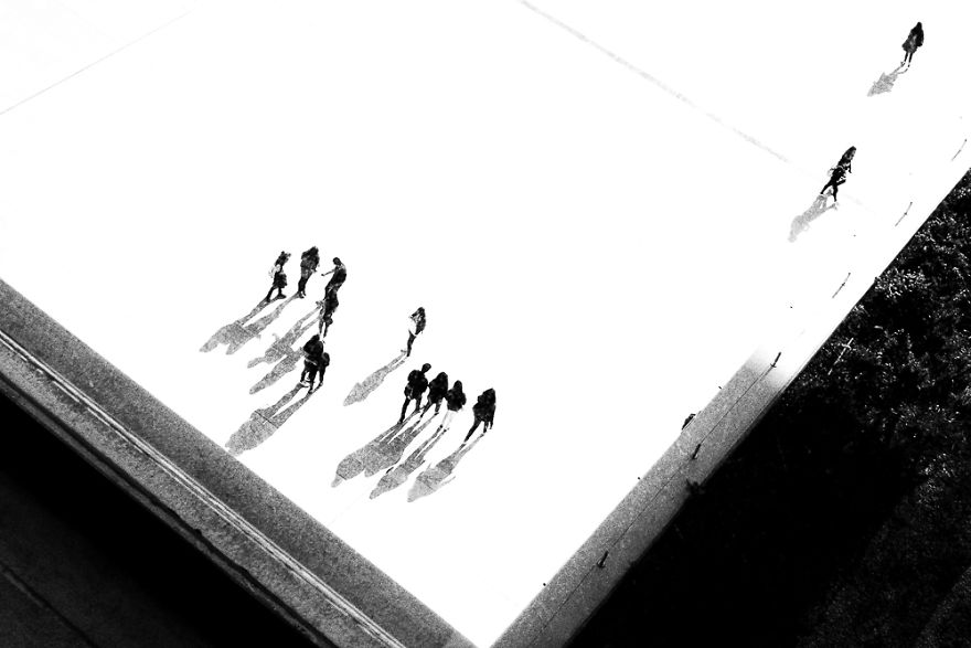 Watching People… In A Minimal Way Watching People… In A Minimal Way