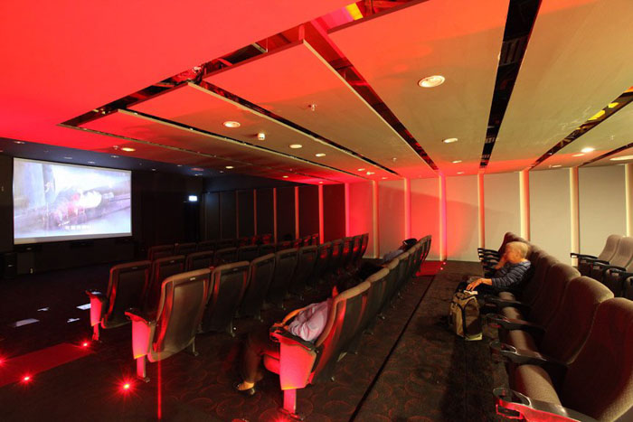 Waiting For A Plane In The World’s Best Airport Is Like Visiting Disneyland Waiting For A Plane In The World’s Best Airport Is Like Visiting Disneyland