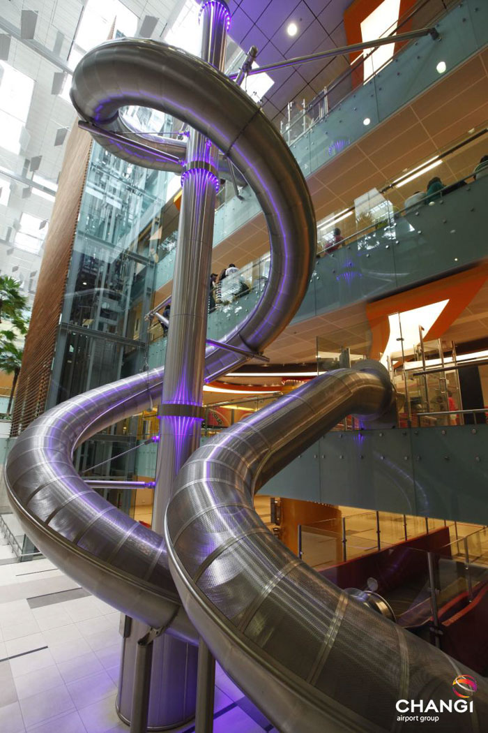 Waiting For A Plane In The World’s Best Airport Is Like Visiting Disneyland Waiting For A Plane In The World’s Best Airport Is Like Visiting Disneyland