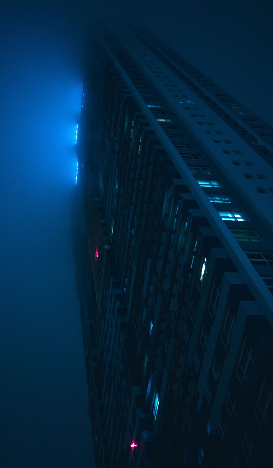 14 Images From The Time Fog Made My City Look Like A Blade Runner Movie Set