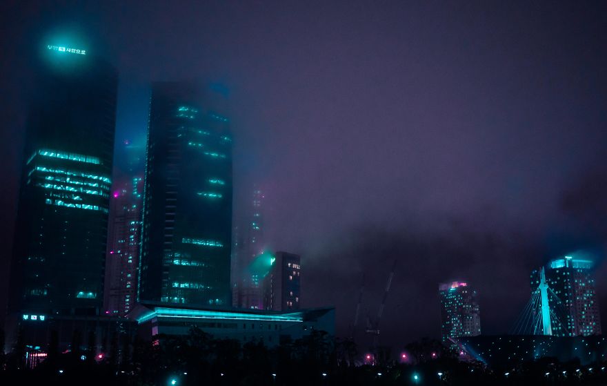 14 Images From The Time Fog Made My City Look Like A Blade Runner Movie Set 14 Images From The Time Fog Made My City Look Like A Blade Runner Movie Set