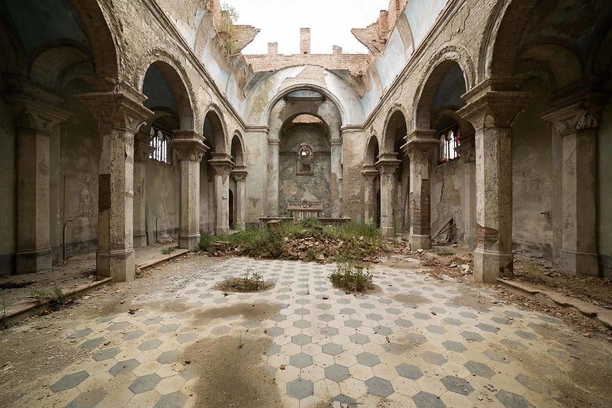 The Most Beautiful Abandoned Chapels Around The World The Most Beautiful Abandoned Chapels Around The World