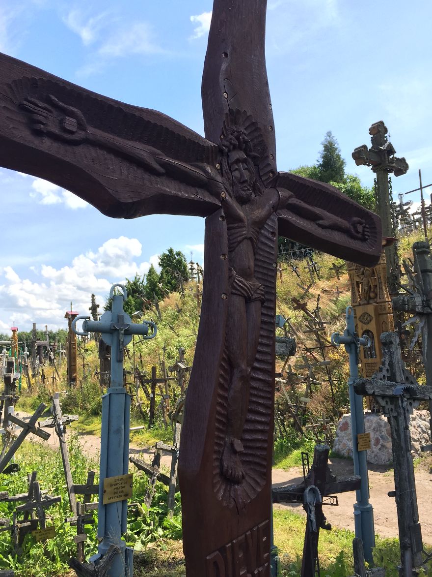 Hill Of Hundreds &#038; Thousands Of Crosses