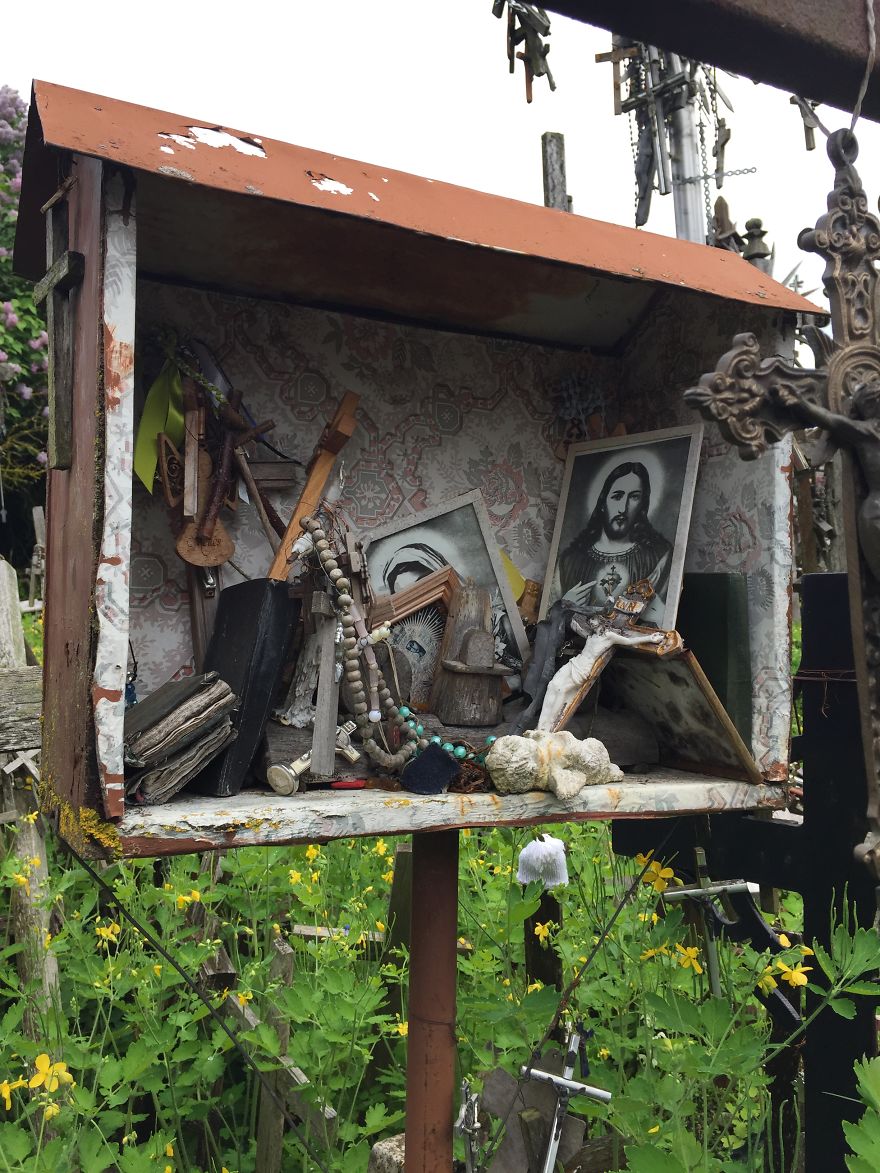 Hill Of Hundreds &#038; Thousands Of Crosses