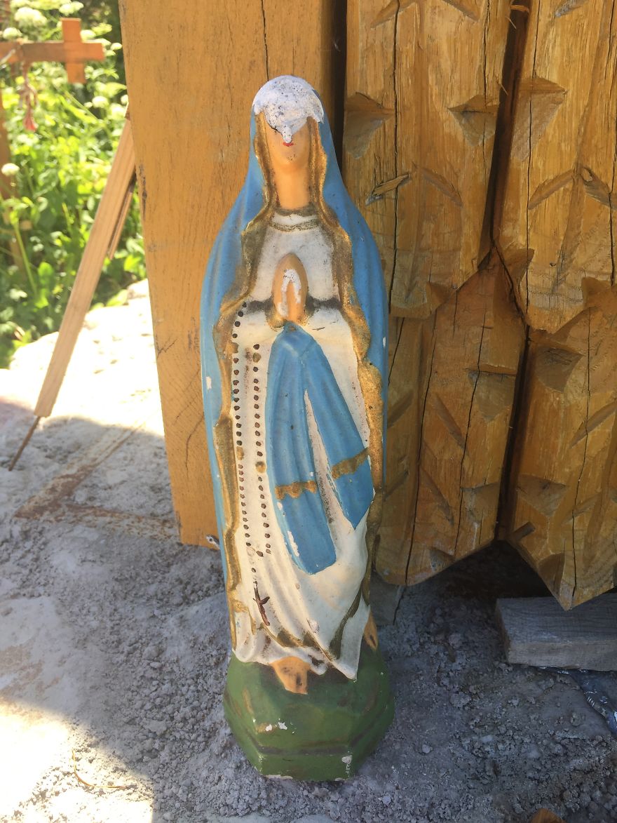 Hill Of Hundreds &#038; Thousands Of Crosses