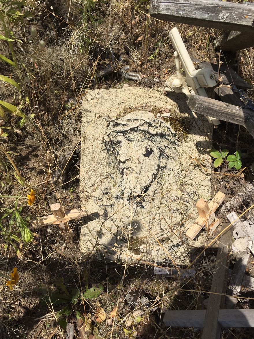 Hill Of Hundreds &#038; Thousands Of Crosses