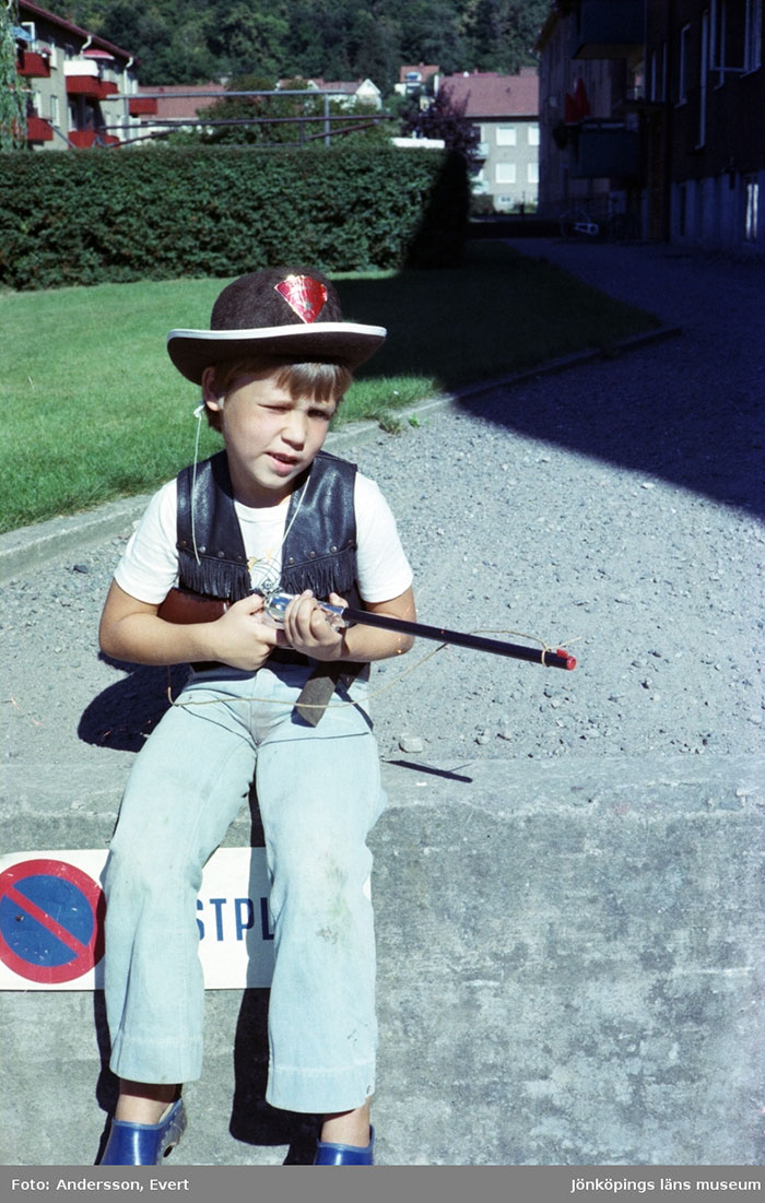 These 116 Photos From A Swedish Huskvarna Town In The 70s Prove Things Were Cooler Back Then