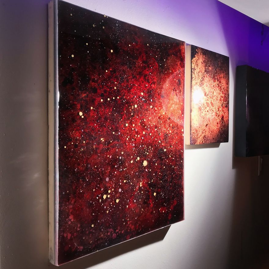 Artist Creates Incredible Galaxy Resin Paintings With Hypnotizing Depth Artist Creates Incredible Galaxy Resin Paintings With Hypnotizing Depth