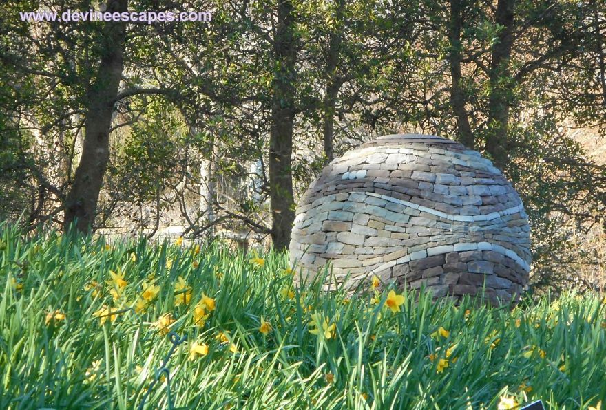 I Build Garden Sphere Sculptures From Pieces Of Stone, Using No Glue Or Cement I Build Garden Sphere Sculptures From Pieces Of Stone, Using No Glue Or Cement