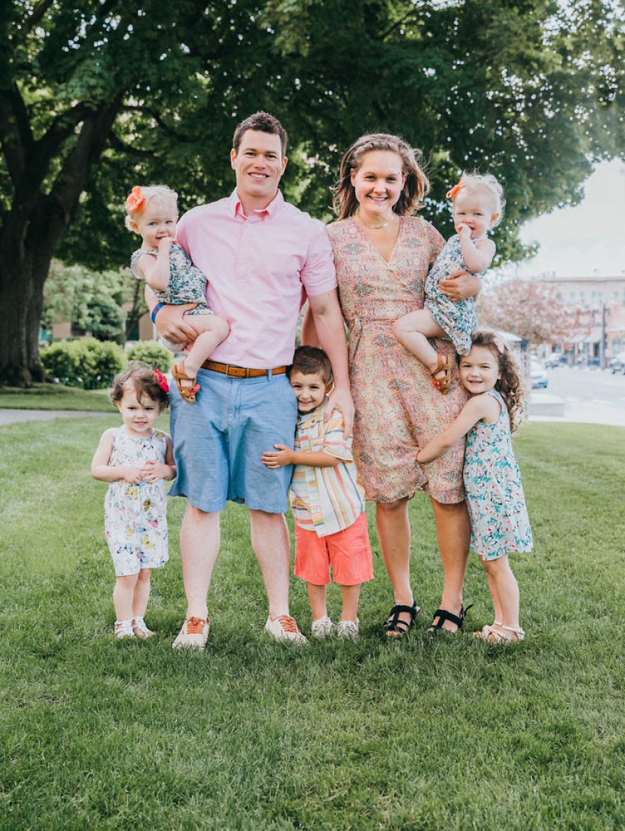 I Flew Alone With My Twins To Get To My Dying Father And Met An Angel On The Way I Flew Alone With My Twins To Get To My Dying Father And Met An Angel On The Way