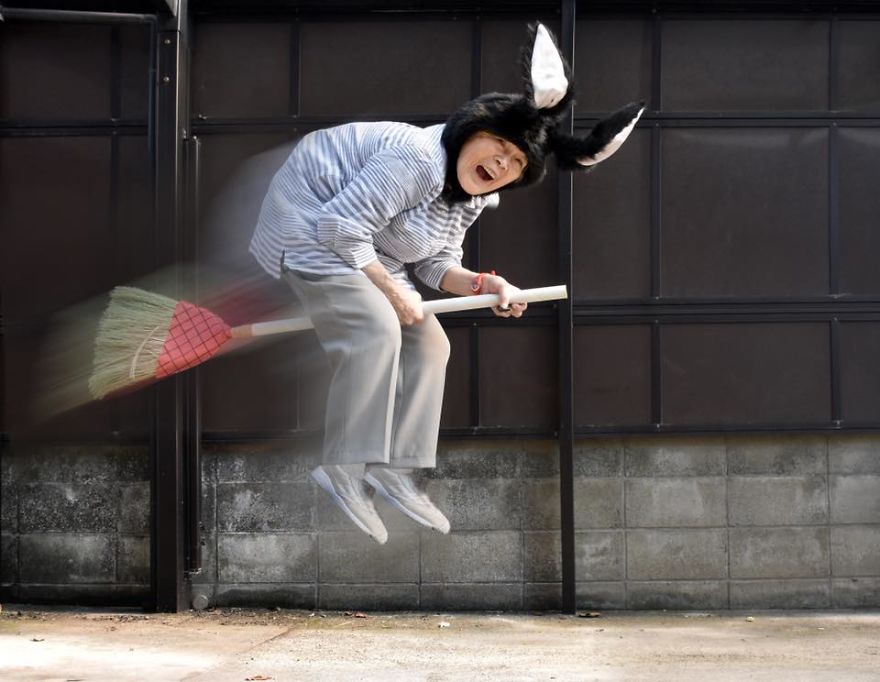 Ever Since This 90-Year-Old Japanese Grandma Discovered Photography She Can’t Stop Taking Hilarious Self-Portraits (New Pics)