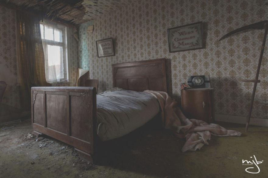 I Photographed The Best-Kept Bedroom Secrets Of All Times I Photographed The Best-Kept Bedroom Secrets Of All Times