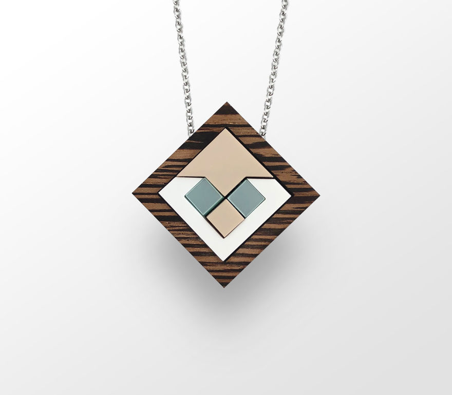 From Leaving My Tiring Advertising Job As An Account Manager To Having My Jewelry&#8217;s Designs Presented Even On Fashion Week&#8217;s Catwalk