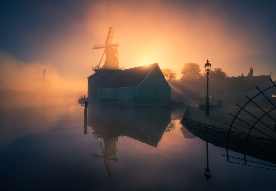 I Photographed Dutch Windmills In The Fog And The Results Are Magical I Photographed Dutch Windmills In The Fog And The Results Are Magical