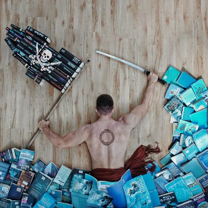 Book-Loving Guy Turns His Massive Library Into Art And His 120k Instagram Followers Approve Book-Loving Guy Turns His Massive Library Into Art And His 120k Instagram Followers Approve