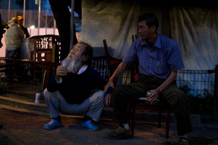 I’ve Spent 3 Incredible Days As A King In A Japanese Slum In Osaka And Photographed It I’ve Spent 3 Incredible Days As A King In A Japanese Slum In Osaka And Photographed It