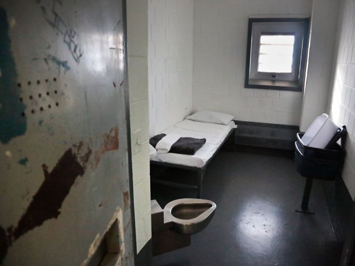 What Prison Cells Look Like Around The World What Prison Cells Look Like Around The World