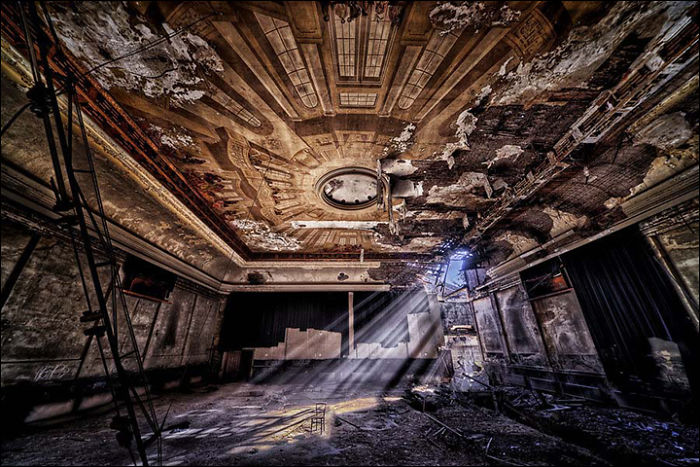 Photographer Takes Pictures Of Abandoned Buildings Around Europe Photographer Takes Pictures Of Abandoned Buildings Around Europe