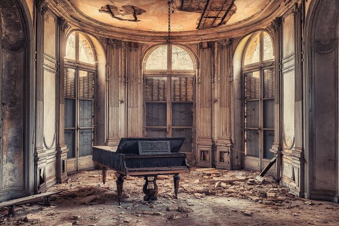 Photographer Takes Pictures Of Abandoned Buildings Around Europe Photographer Takes Pictures Of Abandoned Buildings Around Europe
