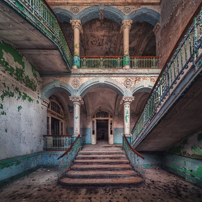 Photographer Takes Pictures Of Abandoned Buildings Around Europe Photographer Takes Pictures Of Abandoned Buildings Around Europe