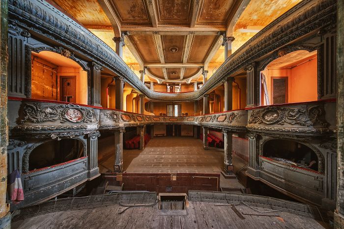 Photographer Takes Pictures Of Abandoned Buildings Around Europe Photographer Takes Pictures Of Abandoned Buildings Around Europe
