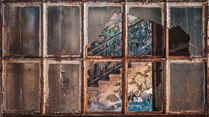 Photographer Takes Pictures Of Abandoned Buildings Around Europe Photographer Takes Pictures Of Abandoned Buildings Around Europe