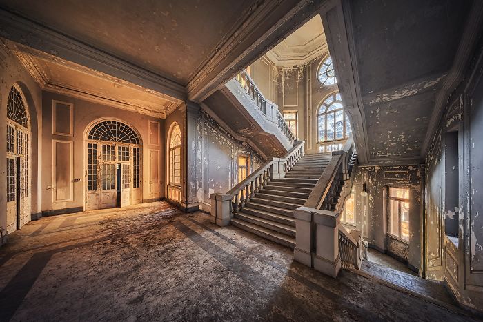 Photographer Takes Pictures Of Abandoned Buildings Around Europe Photographer Takes Pictures Of Abandoned Buildings Around Europe