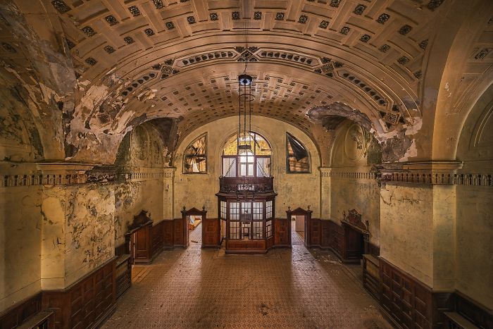 Photographer Takes Pictures Of Abandoned Buildings Around Europe Photographer Takes Pictures Of Abandoned Buildings Around Europe