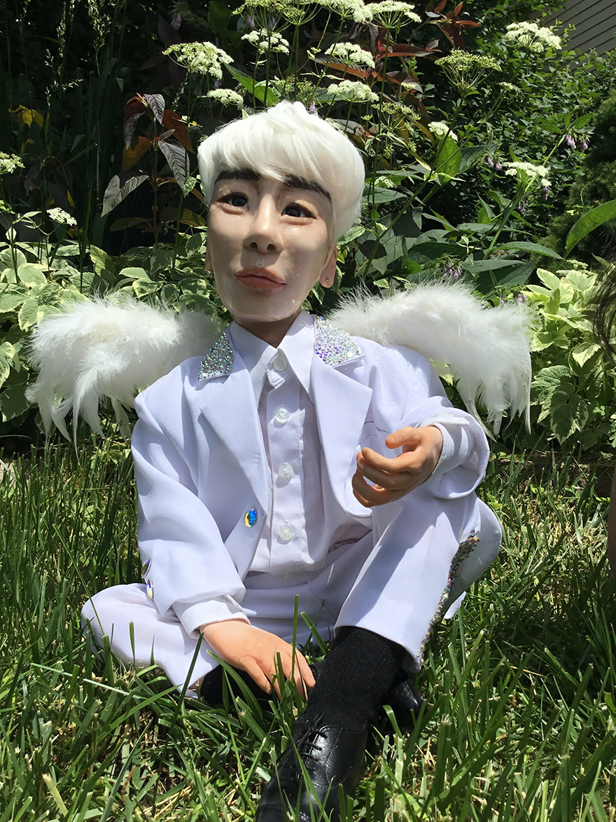 I Spent Four Months Sculpting Jong-Hyun With Polymer Clay To Fight Depression I Spent Four Months Sculpting Jong-Hyun With Polymer Clay To Fight Depression