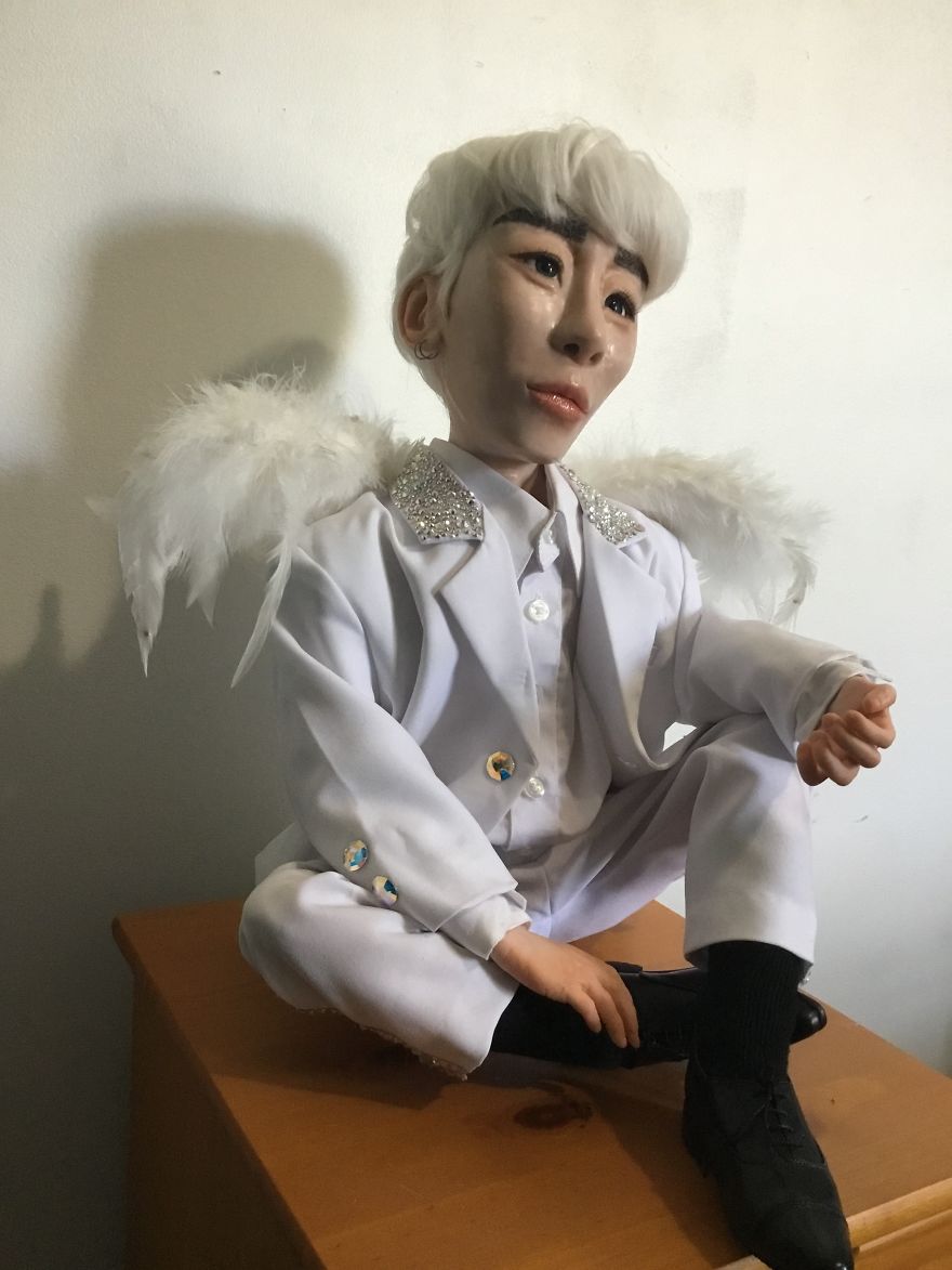 I Spent Four Months Sculpting Jong-Hyun With Polymer Clay To Fight Depression I Spent Four Months Sculpting Jong-Hyun With Polymer Clay To Fight Depression