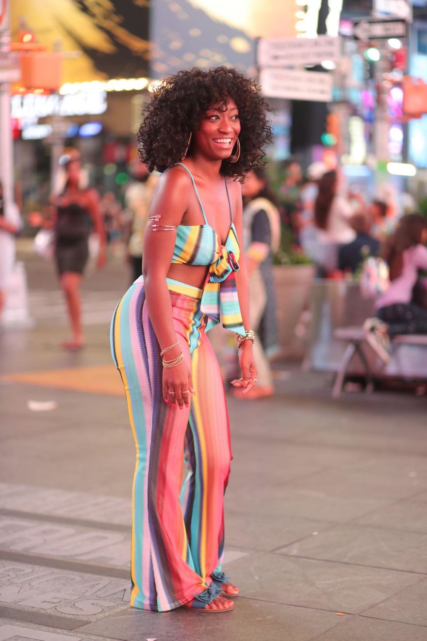 Singer’s Voice Moves Immigrant Photographer To Tears Singer’s Voice Moves Immigrant Photographer To Tears