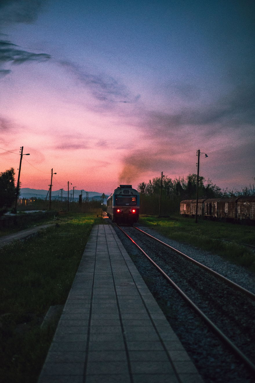 I Try To Take Pictures Of Ordinary Places With A Slight Dreamy Mood