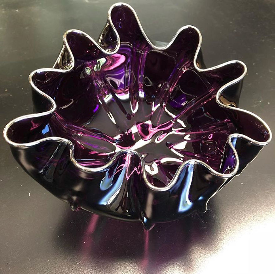 We Make These Glass Bowls That Look Like Drops Of Liquid- You’ll Be Amazed By How They’re Made! We Make These Glass Bowls That Look Like Drops Of Liquid- You’ll Be Amazed By How They’re Made!
