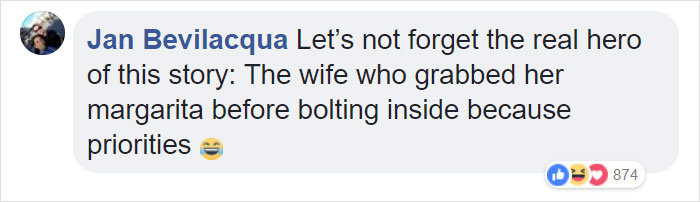 Guy Films Bear Chilling In His Jacuzzi Drinking A Margarita, But It Doesn’t End There Guy Films Bear Chilling In His Jacuzzi Drinking A Margarita, But It Doesn’t End There