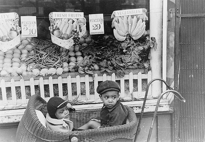 61 Rare Vintage Photos Of Grocery Stores That May Surprise You