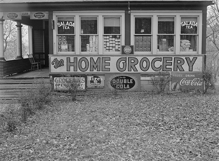 61 Rare Vintage Photos Of Grocery Stores That May Surprise You