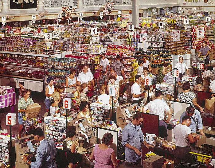 61 Rare Vintage Photos Of Grocery Stores That May Surprise You