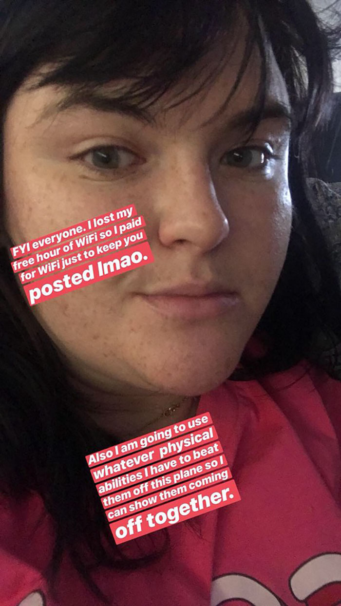 Woman Live-Tweets Two Complete Strangers Flirting On A Plane, Doesn&#8217;t Expect It Would Escalate Like This