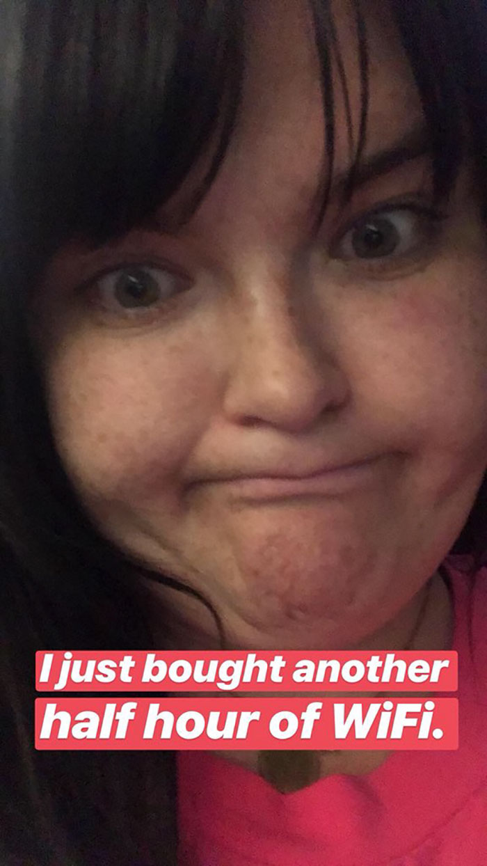 Woman Live-Tweets Two Complete Strangers Flirting On A Plane, Doesn&#8217;t Expect It Would Escalate Like This