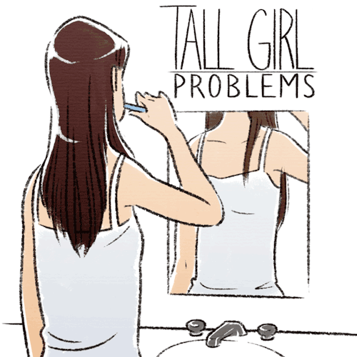 Artist Illustrates Tall &#038; Short Girl Problems, And The Result Is Hilariously Relatable
