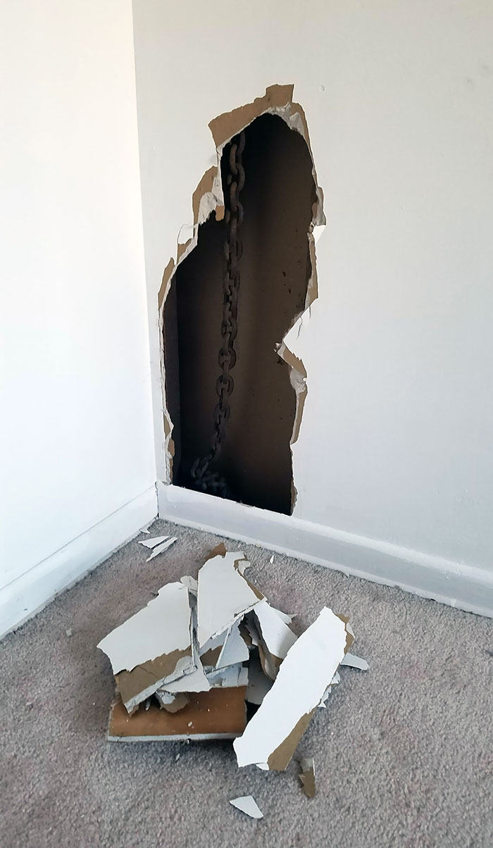 39 Times People Discovered Surprising Things Left Inside Buildings By Previous Owners 39 Times People Discovered Surprising Things Left Inside Buildings By Previous Owners