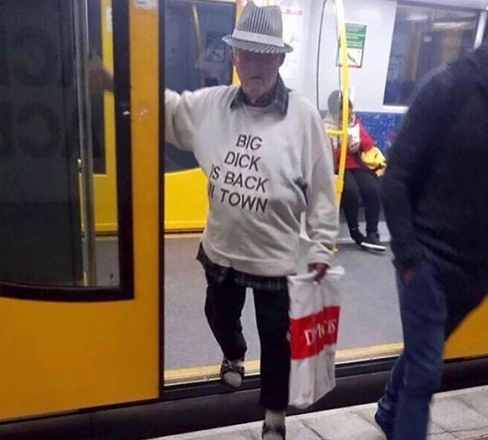 104 Times People Had To Look Twice To Understand What They Were Seeing On The Subway