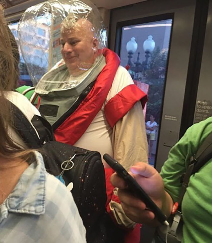 104 Times People Had To Look Twice To Understand What They Were Seeing On The Subway