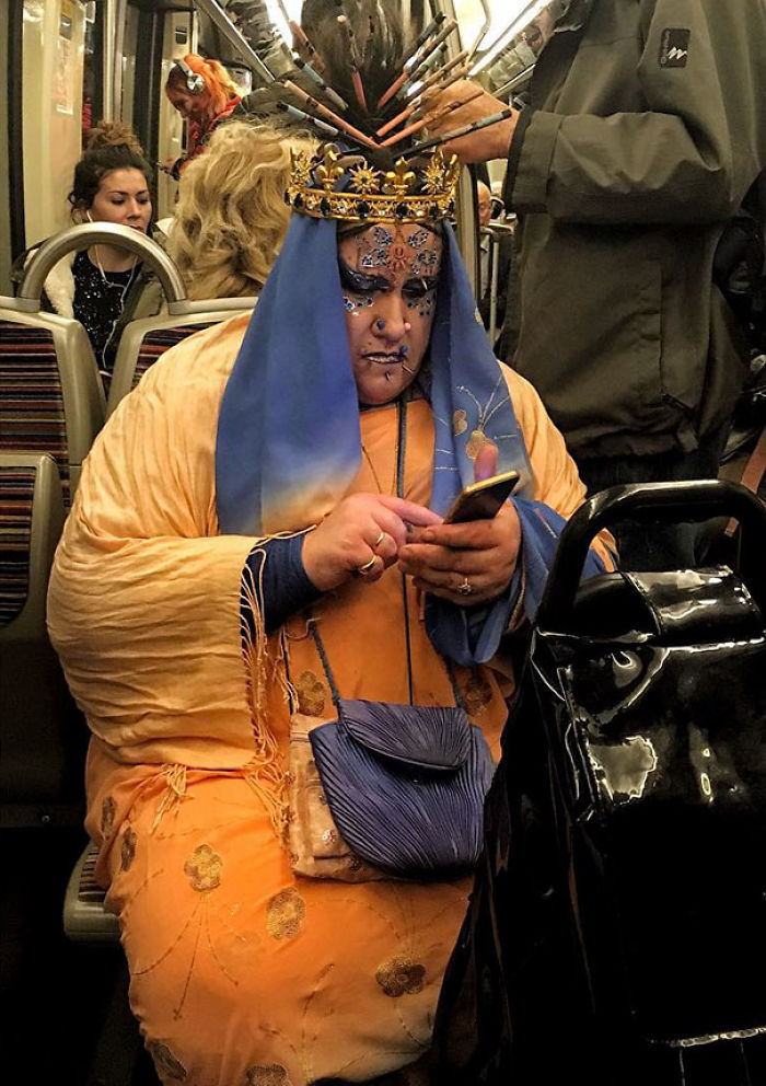 104 Times People Had To Look Twice To Understand What They Were Seeing On The Subway